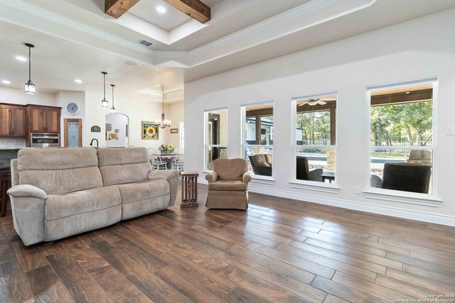 230 Cibolo Way, La Vernia, TX 78121