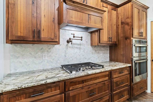 230 Cibolo Way, La Vernia, TX 78121
