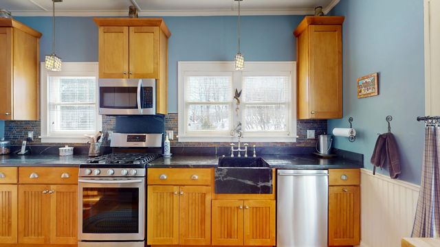 371 Weybridge Street, Middlebury, VT 05753