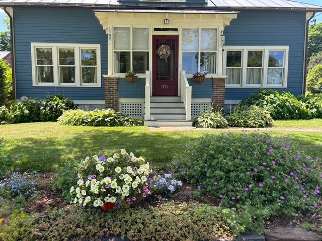 371 Weybridge Street, Middlebury, VT 05753