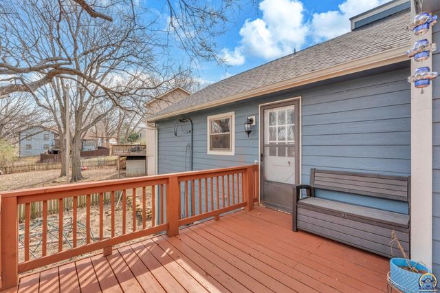 5706 SW 31st Ter, Topeka, KS 66614