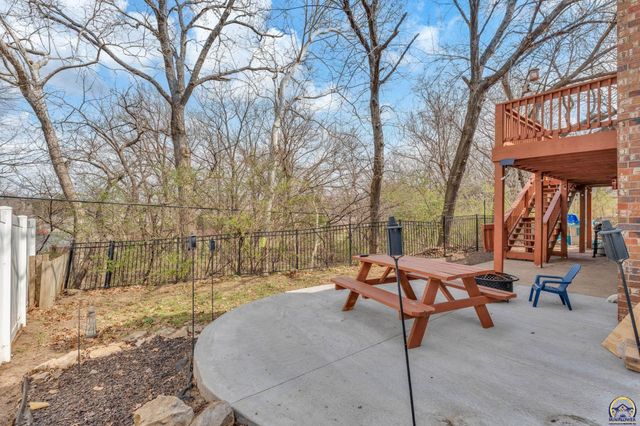 5706 SW 31st Ter, Topeka, KS 66614