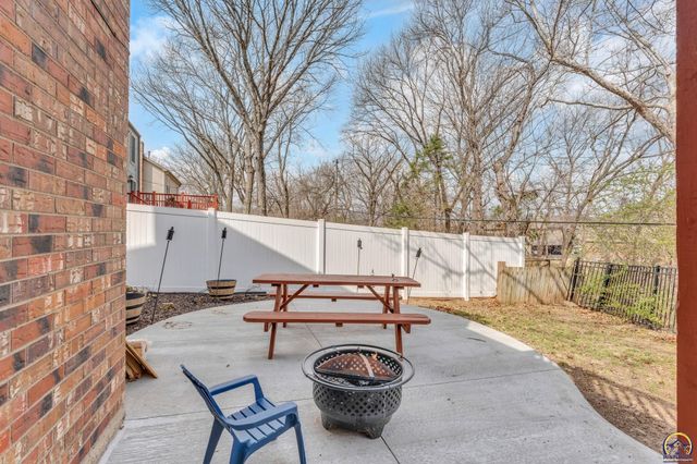 5706 SW 31st Ter, Topeka, KS 66614