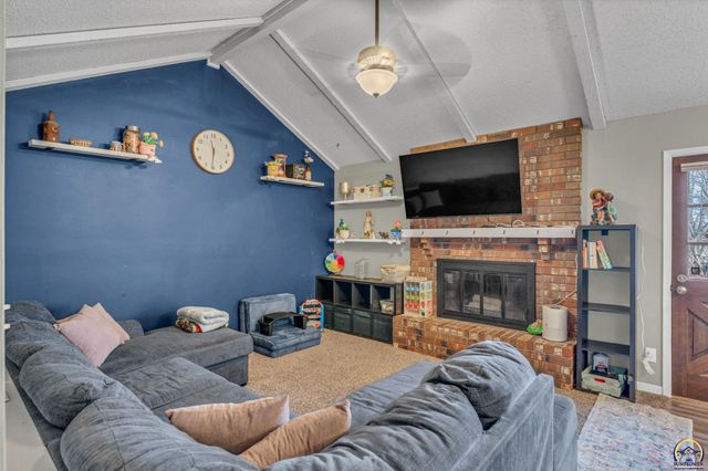 5706 SW 31st Ter, Topeka, KS 66614