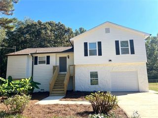 85 Edelweiss Drive, Fairburn, GA 30213