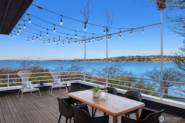 3903 48th Avenue S, Seattle, WA 98118