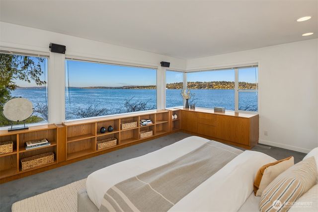 3903 48th Avenue S, Seattle, WA 98118