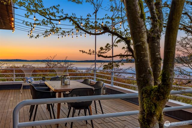 3903 48th Avenue S, Seattle, WA 98118