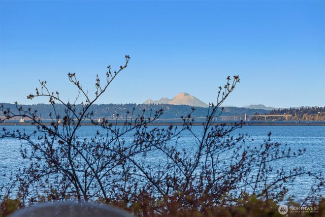 3903 48th Avenue S, Seattle, WA 98118