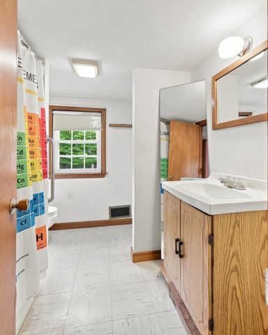 200 Hockanum Rd, Hadley, MA 01035