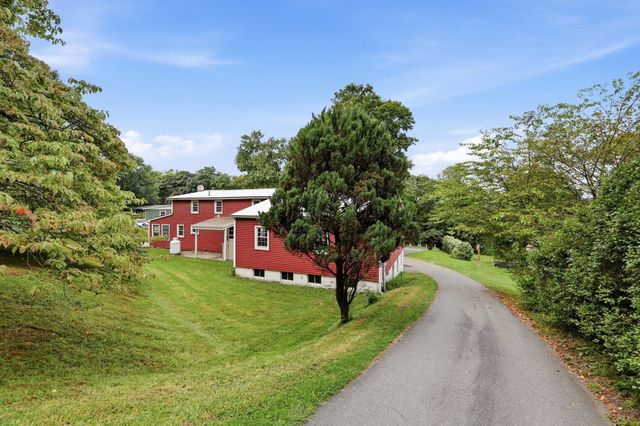 200 Hockanum Rd, Hadley, MA 01035