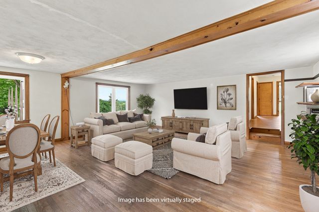 200 Hockanum Rd, Hadley, MA 01035