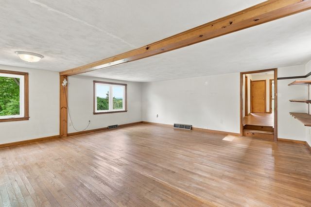 200 Hockanum Rd, Hadley, MA 01035