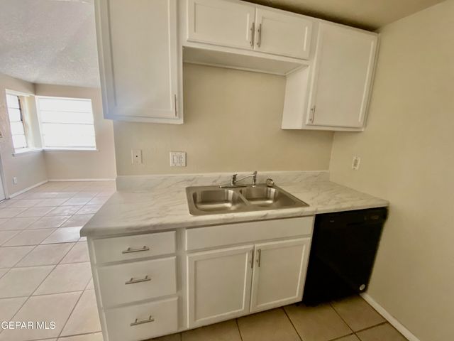 823 Montera Road, El Paso, TX 79907