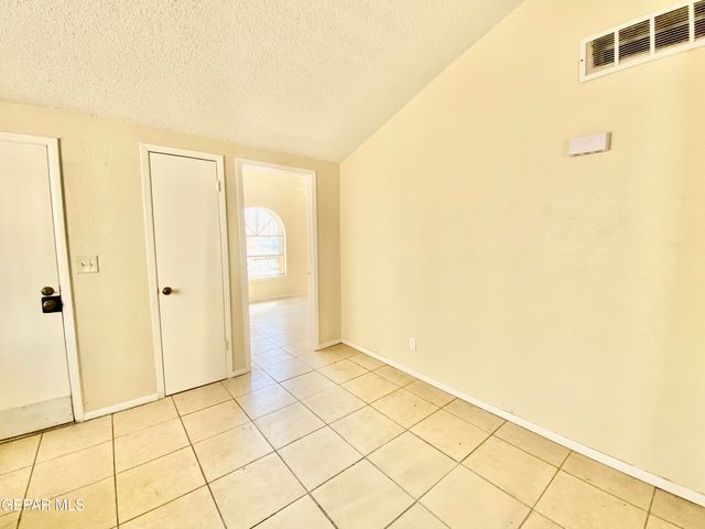 823 Montera Road, El Paso, TX 79907