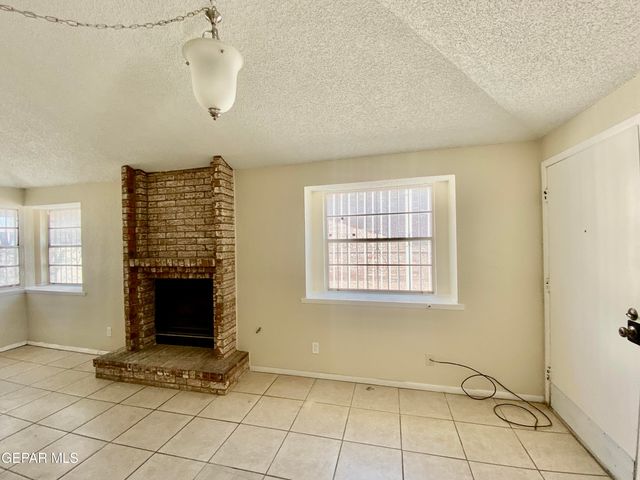 823 Montera Road, El Paso, TX 79907