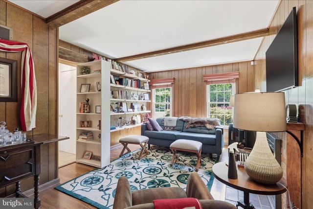 8604 RIVERSIDE RD, Alexandria, VA 22308