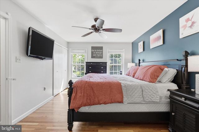 8604 RIVERSIDE RD, Alexandria, VA 22308