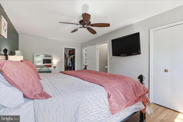 8604 RIVERSIDE RD, Alexandria, VA 22308
