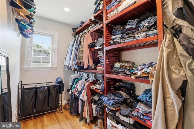 8604 RIVERSIDE RD, Alexandria, VA 22308