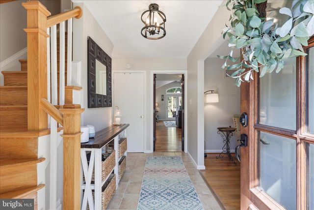 8604 RIVERSIDE RD, Alexandria, VA 22308