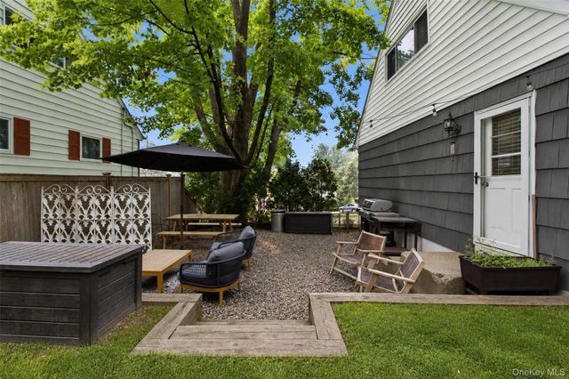42 Pershing Avenue, Ossining, NY 10562