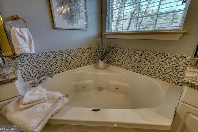 112 Glen Eagle Court D202, Clayton, GA 30525