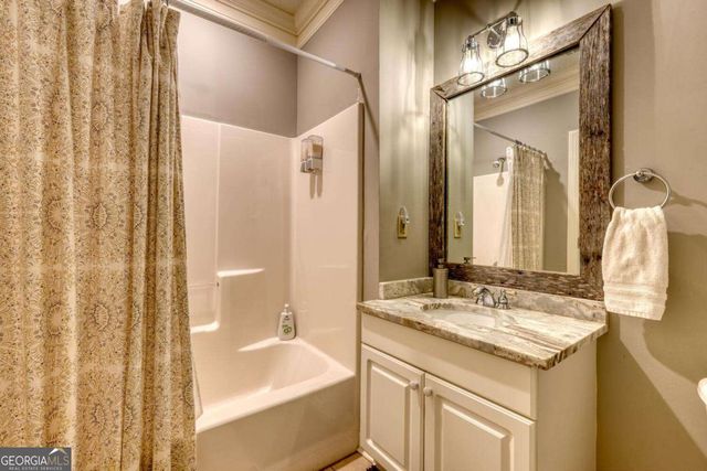 112 Glen Eagle Court D202, Clayton, GA 30525