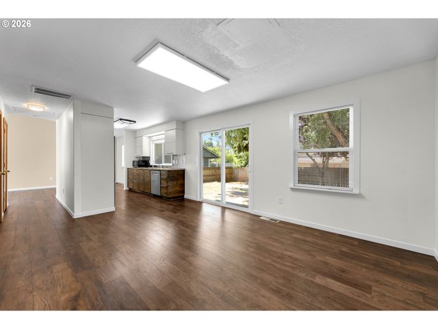 5417 Ne 56TH St, Vancouver, WA 98661