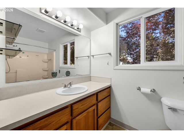 5417 Ne 56TH St, Vancouver, WA 98661