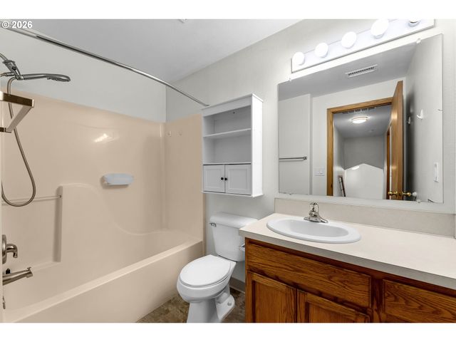 5417 Ne 56TH St, Vancouver, WA 98661