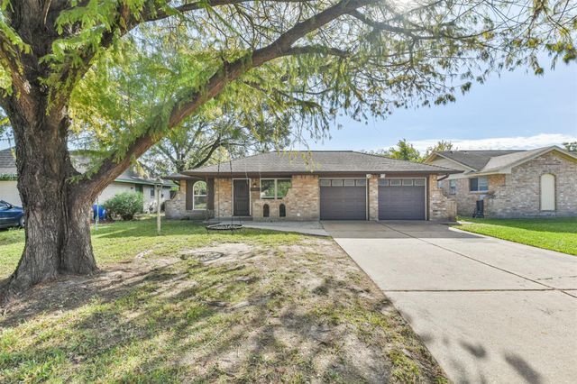 7623 Yellow Pine Drive, Houston, TX 77040