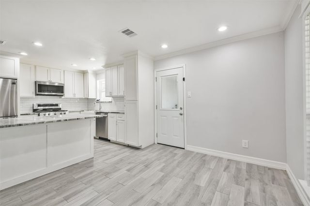 7623 Yellow Pine Drive, Houston, TX 77040