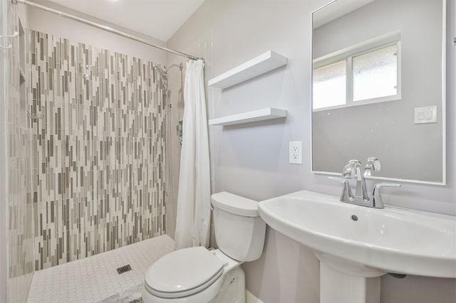 7623 Yellow Pine Drive, Houston, TX 77040