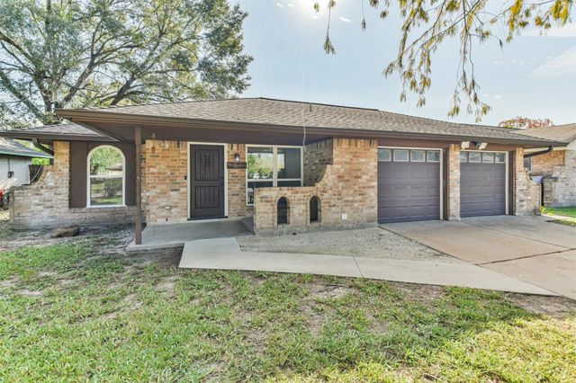 7623 Yellow Pine Drive, Houston, TX 77040