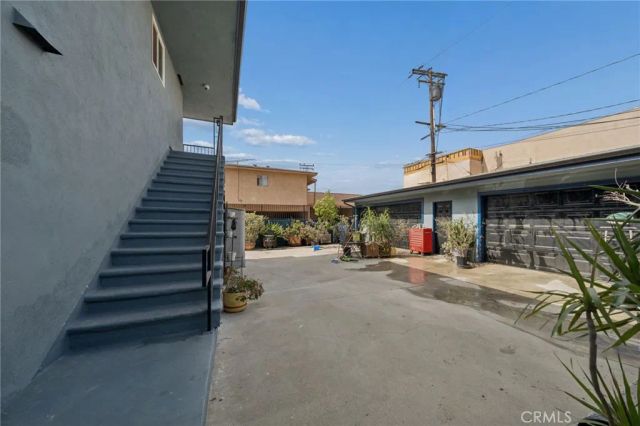 11617 Acacia, Hawthorne, CA 90250