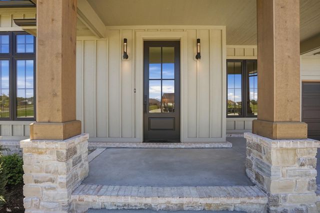 14911 E Peppertree St, Wichita, KS 67230