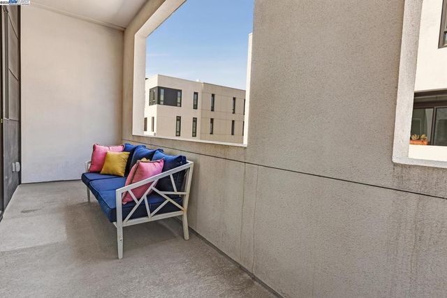 2133 Main St 102, Alameda, CA 94501