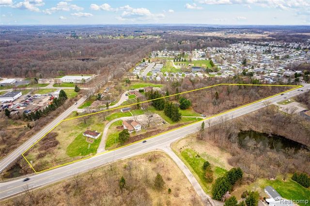 10655 Dixie Highway, Davisburg, MI 48350