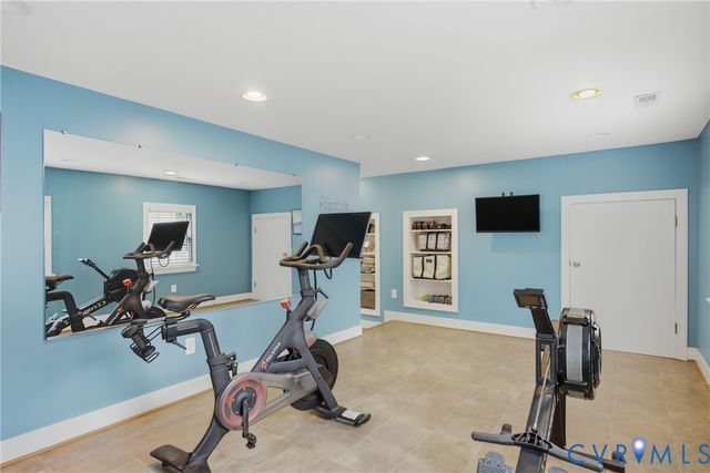 13401 Shelbourne Dr, Henrico, VA 23233