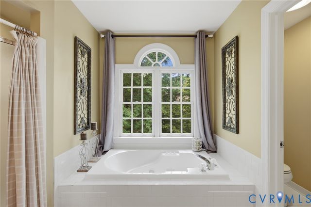 13401 Shelbourne Dr, Henrico, VA 23233
