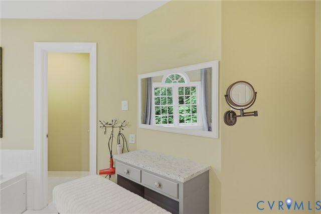 13401 Shelbourne Dr, Henrico, VA 23233