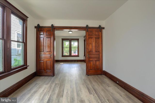 421 W SIMPSON ST, Mechanicsburg, PA 17055