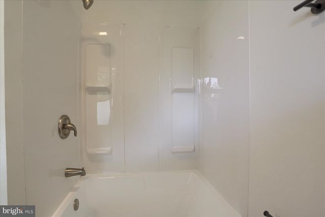 421 W SIMPSON ST, Mechanicsburg, PA 17055