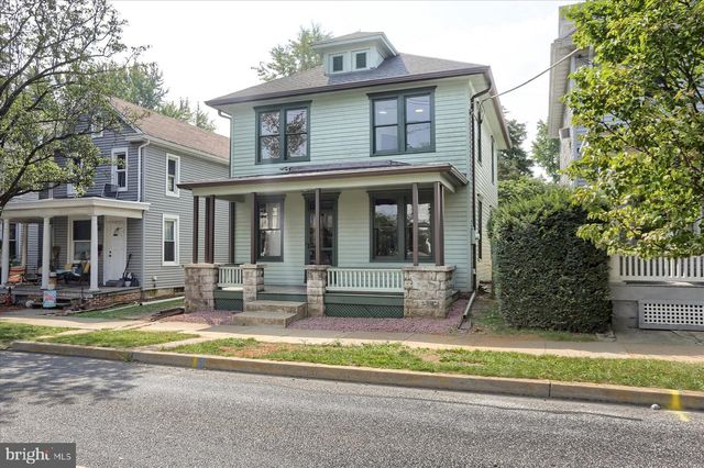421 W SIMPSON ST, Mechanicsburg, PA 17055