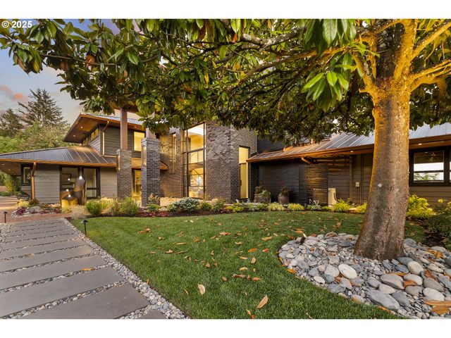 8015 Se EVERGREEN Hwy, Vancouver, WA 98664