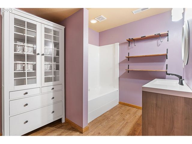 20714 Ne 265TH St, Battle Ground, WA 98604