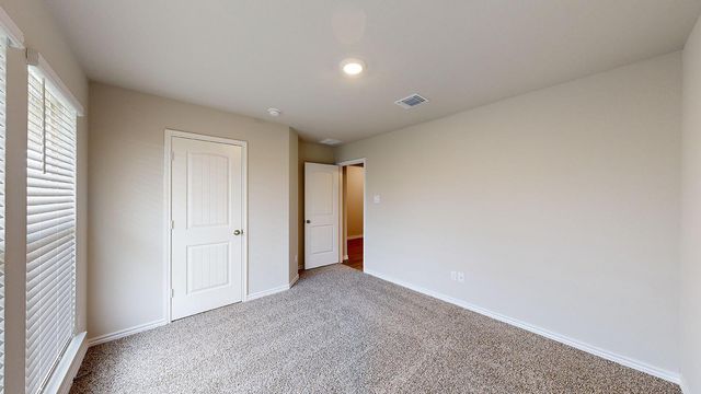 404 Creekfall RD, Burnet, TX 78611