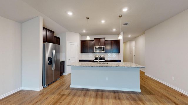 404 Creekfall RD, Burnet, TX 78611