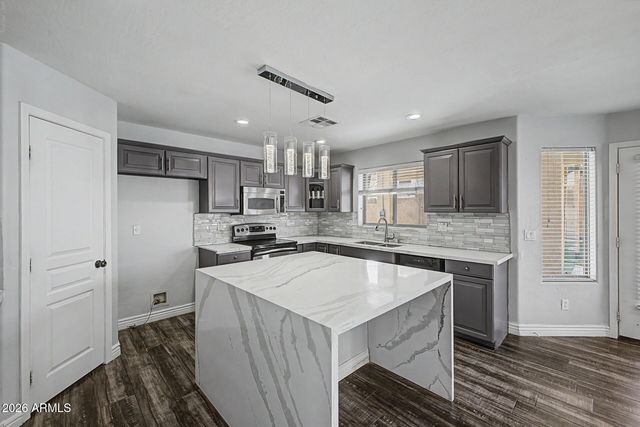 10521 W LA REATA Avenue, Avondale, AZ 85392